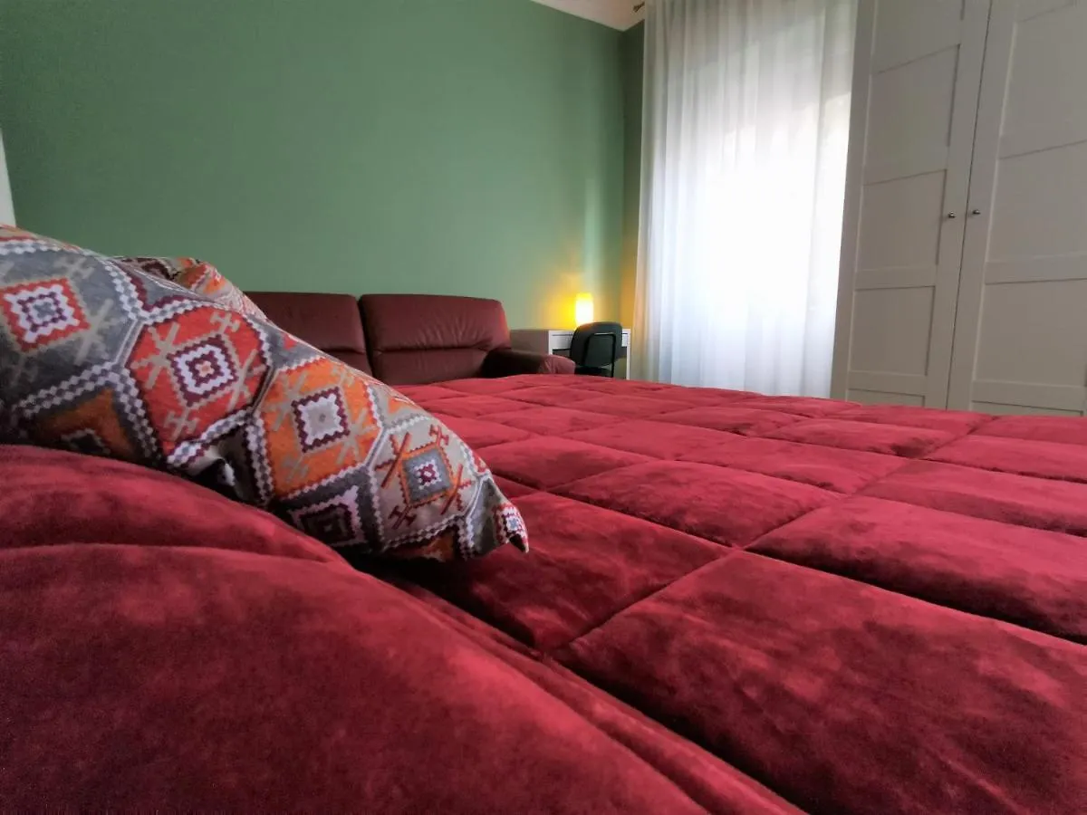Elera Holiday Apartment Palermo 0*,